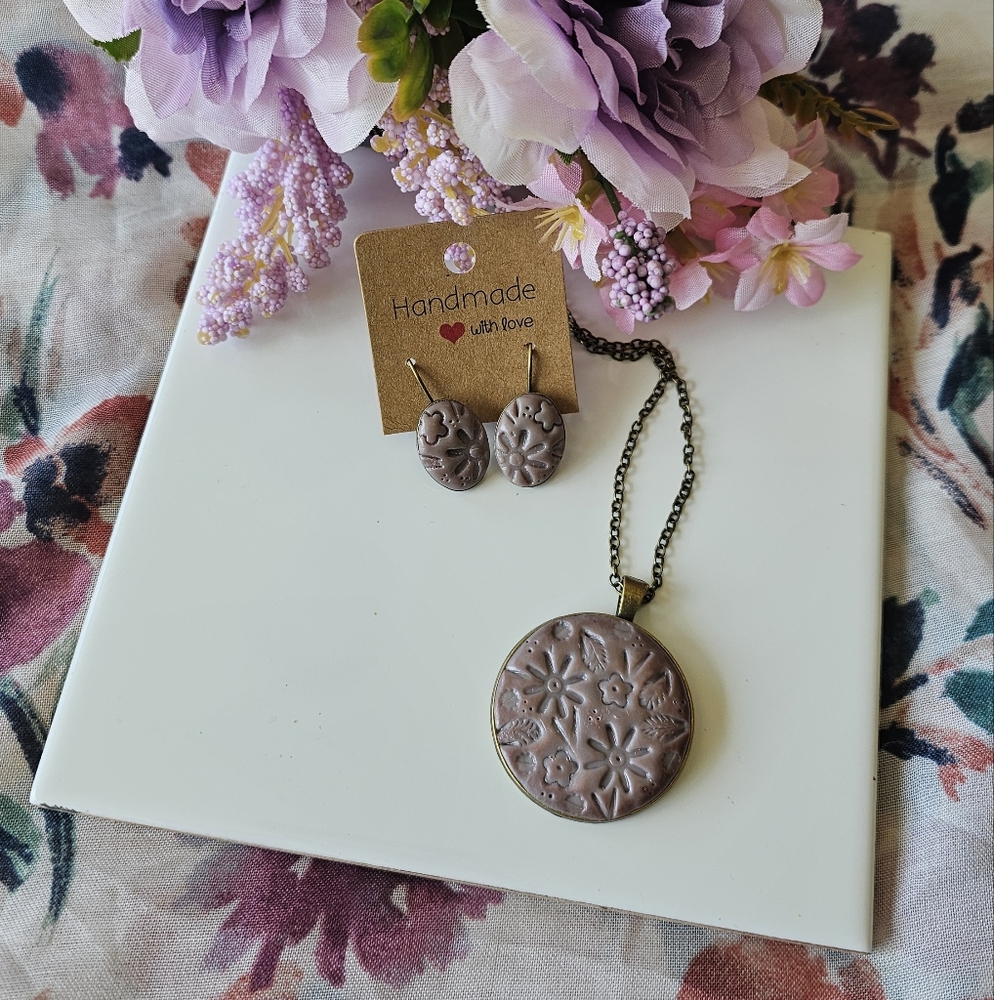 Handmade Floral Jewelry Set - Purple